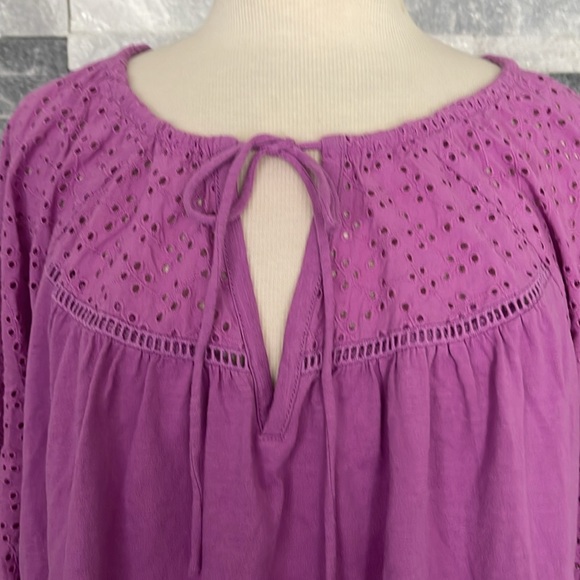 Lane Bryant 22/24 women’s embroidered top V Neck - Picture 2 of 7
